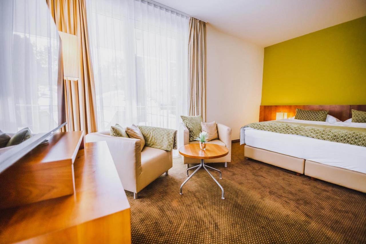 Seehotel Sued By S4Y Velden am Wörthersee Eksteriør bilde